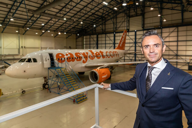 033-549-Caerdav-easyJet