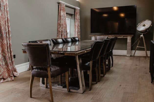 Secure-Meeting-Room