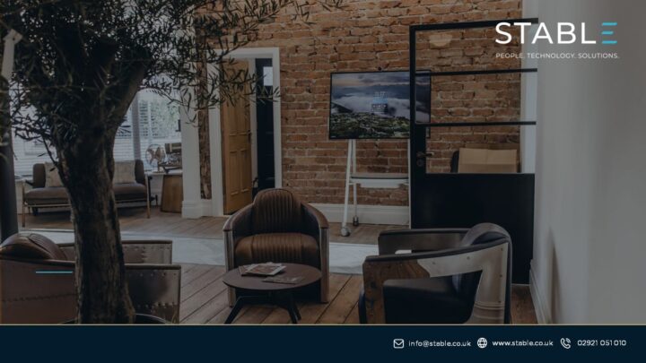 Wallpaper-Front-Room